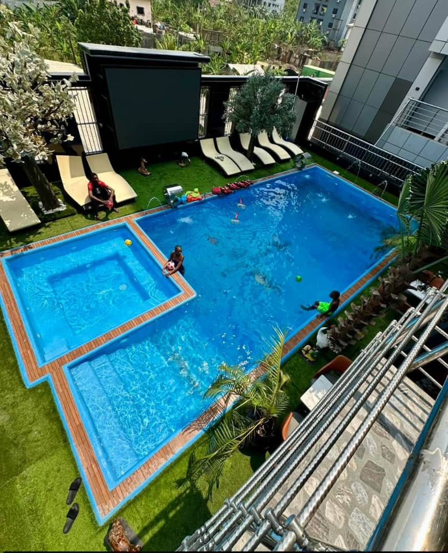 Swimming pool at Hotel Exotic Plaza